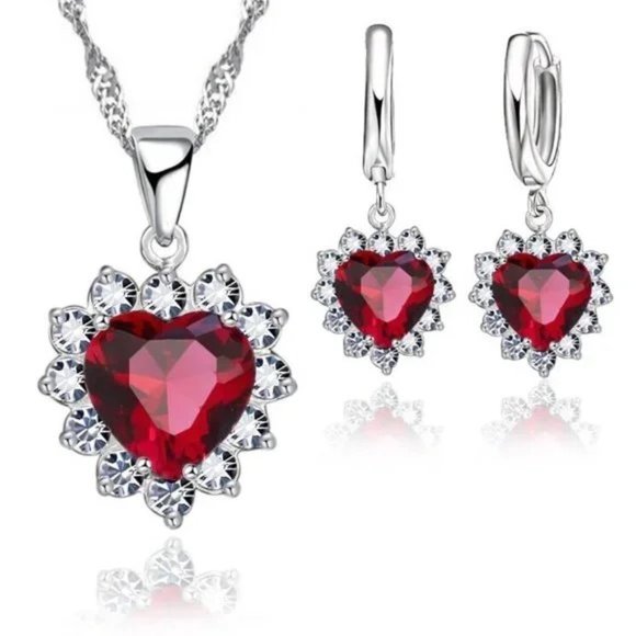⭐4pc Bundle Sale⭐ Vintage Ruby Hearts Pendant And Earrings w 18" Chain - Picture 2 of 5